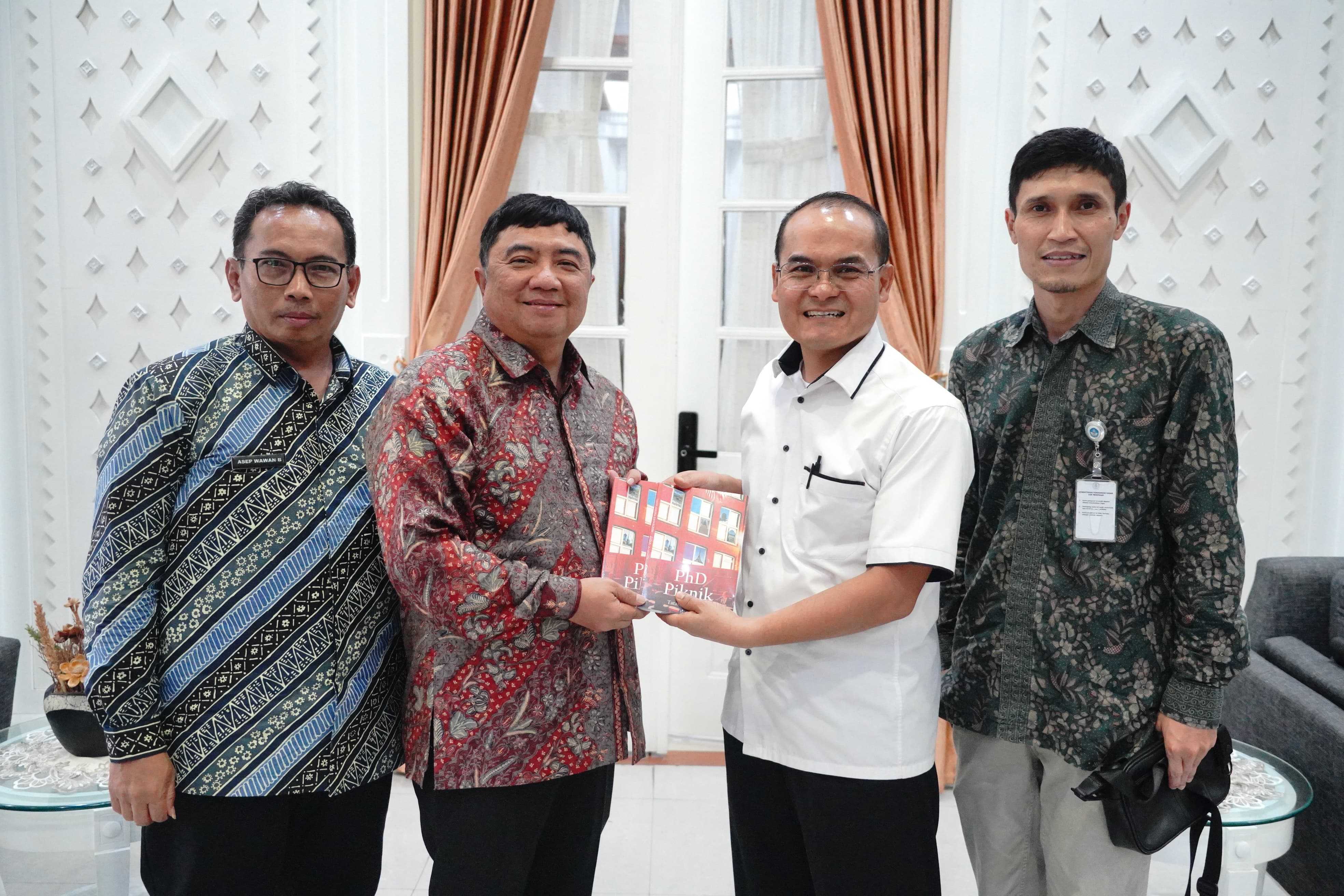 Kemendikdasmen RI Verifikasi Bantuan untuk SMK di Garut, Bupati Syakur Sambut Hangat Kunjungan Dirjen Vokasi