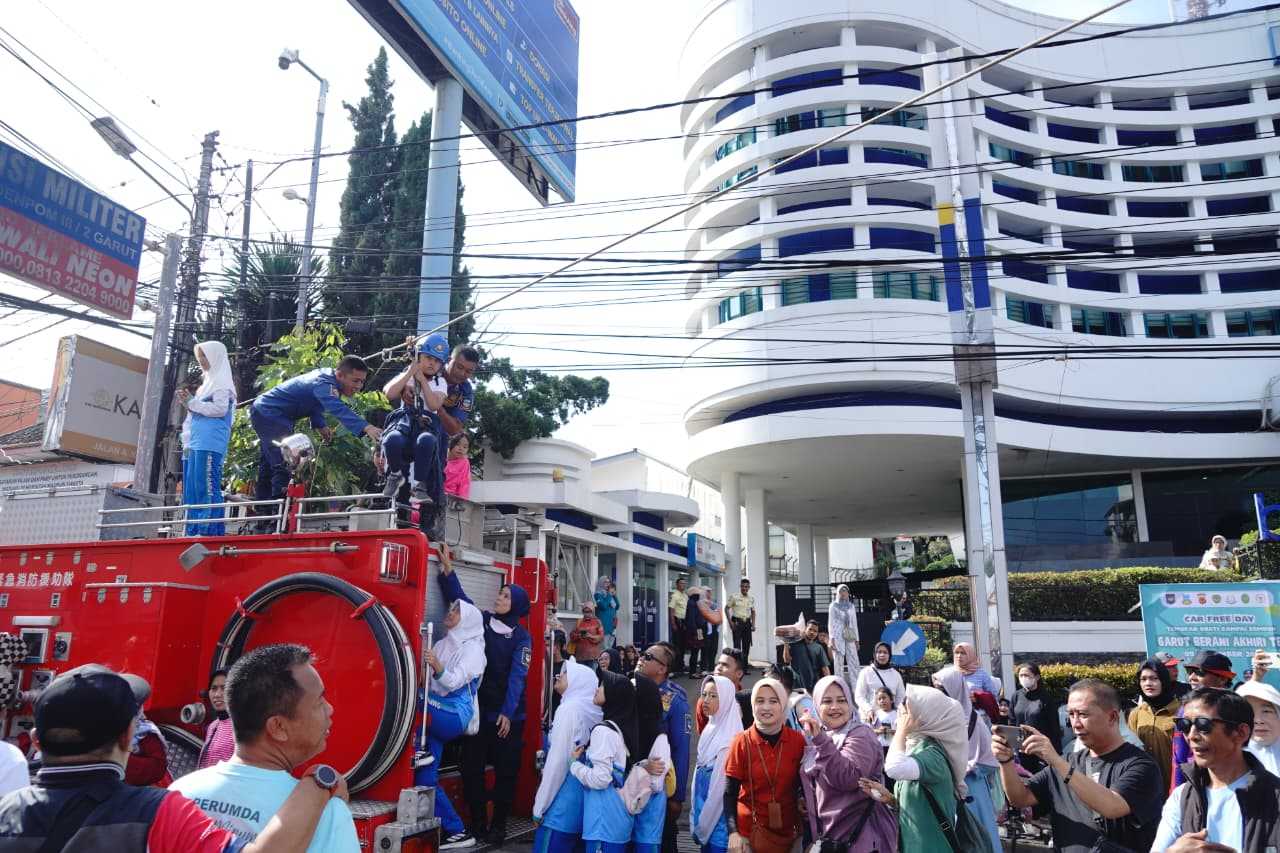 Bupati Garut Resmikan Kembali Car Free Day, Ajak Warga Sukseskan Eliminasi TBC dan Nikmati Layanan Publik Terpadu