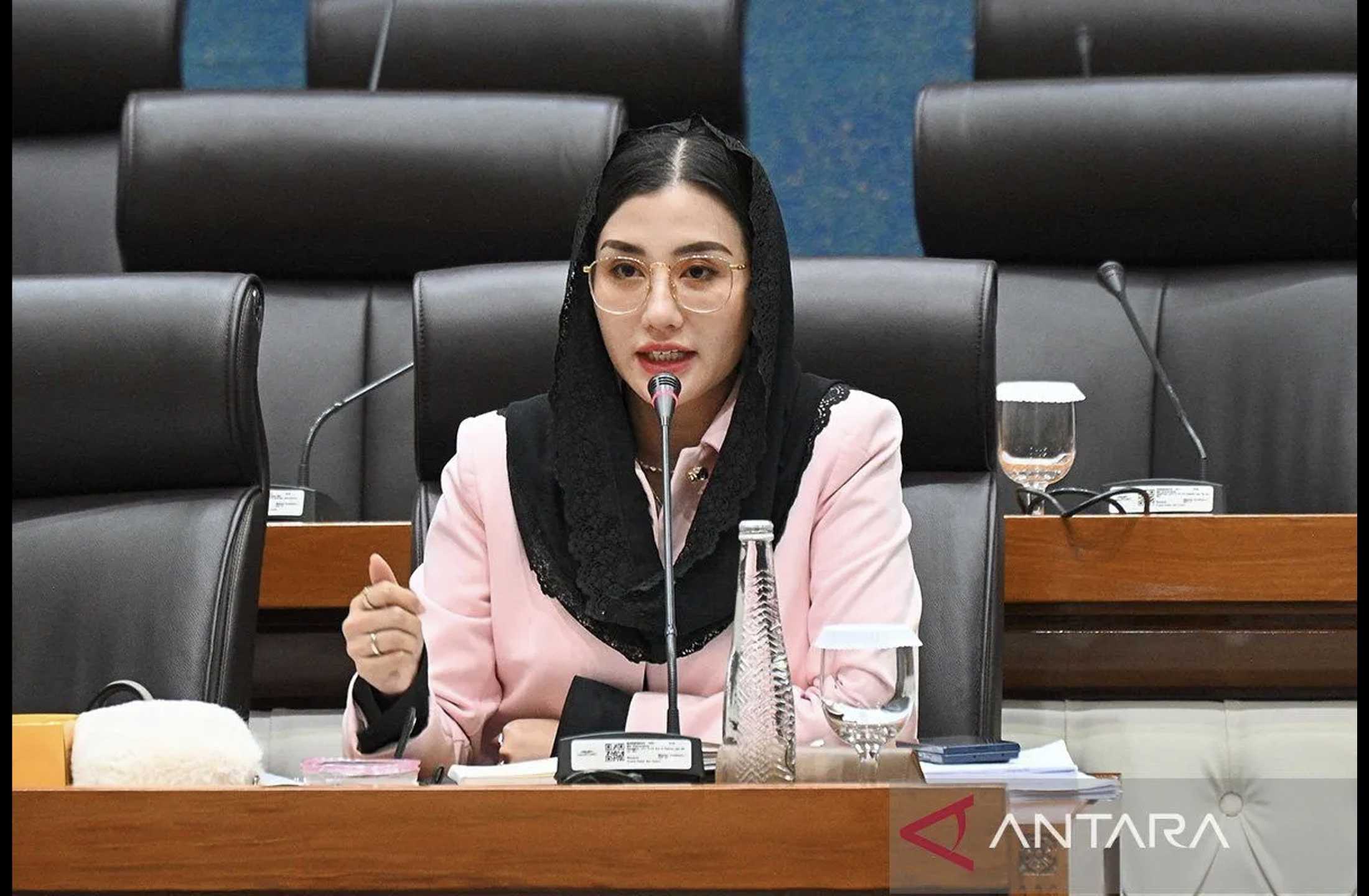 Novita Hardini Minta Industri Air Kemasan Hentikan Eksploitasi Air Tanah yang Rugikan Rakyat