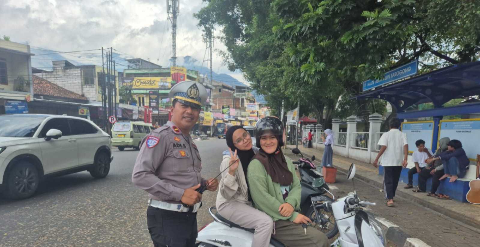 Puluhan Pelanggar Terjaring di Hari Pertama Operasi Zebra Lodaya 2025, Polres Garut Utamakan Edukasi