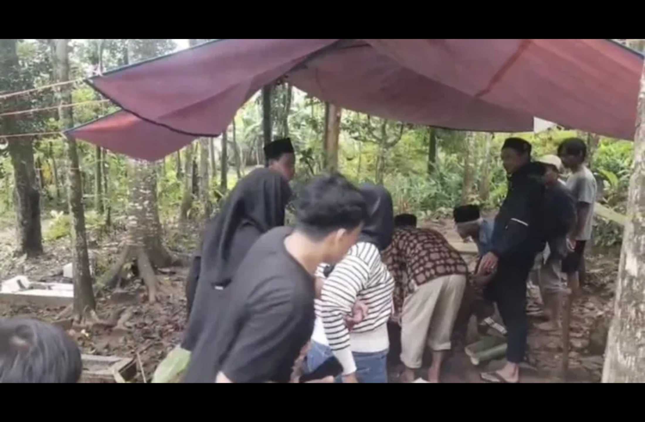 Keluarga Minta Polisi Usut Dugaan Kekerasan di Balik Kematian Bocah RAF Asal Garut