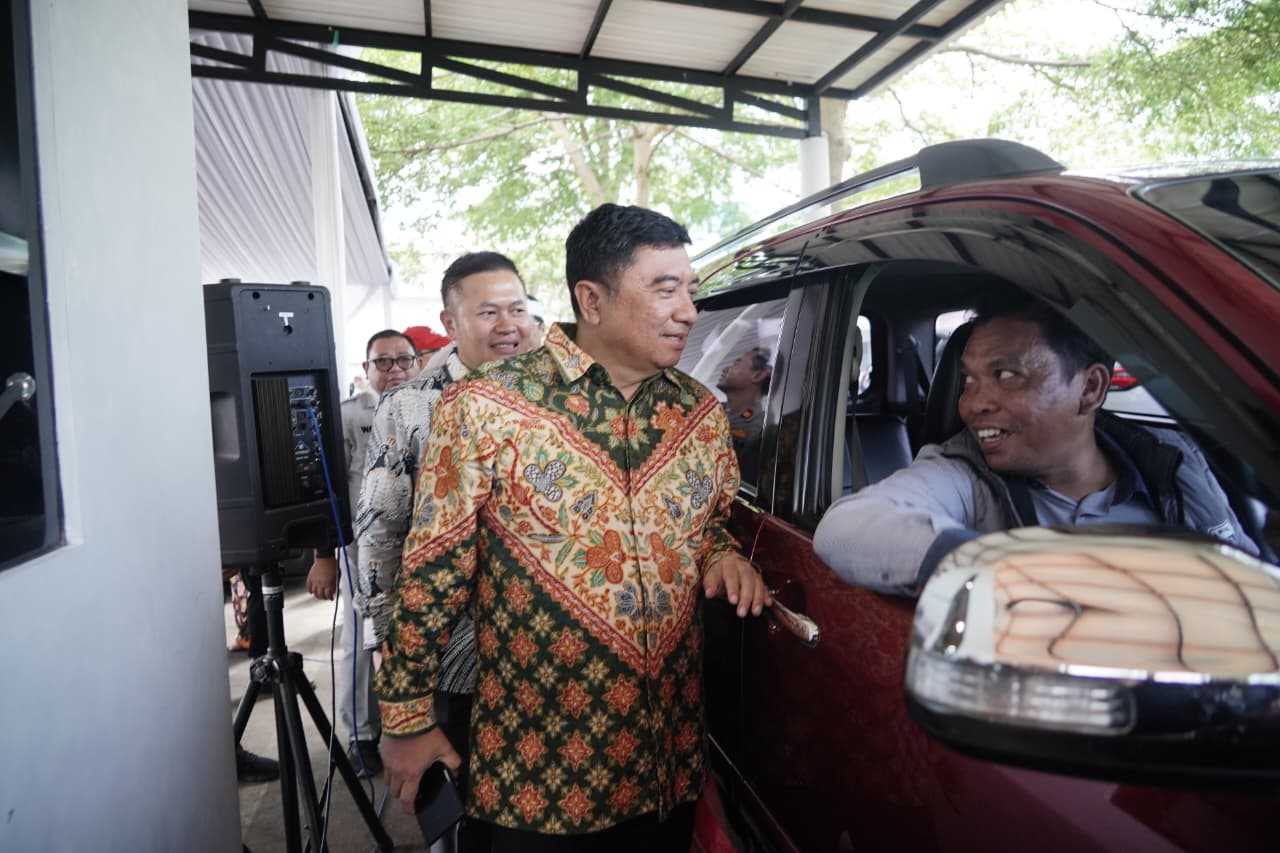 Layanan Samsat Drive Thru Resmi Hadir di Garut, Permudah Warga Bayar Pajak Kendaraan