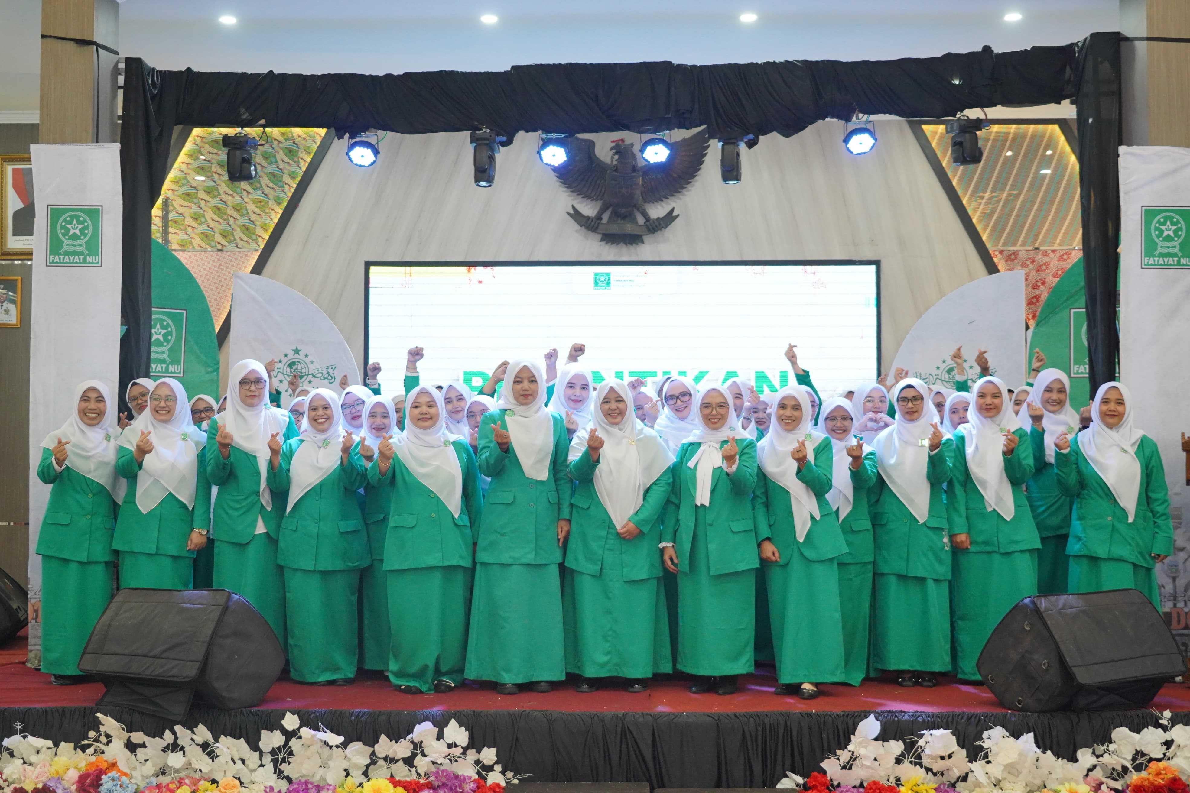 Pelantikan PC Fatayat NU Garut Masa Khidmat 2025–2030 Berlangsung Khidmat, Bupati Apresiasi Transformasi Perempuan NU di Era Digital