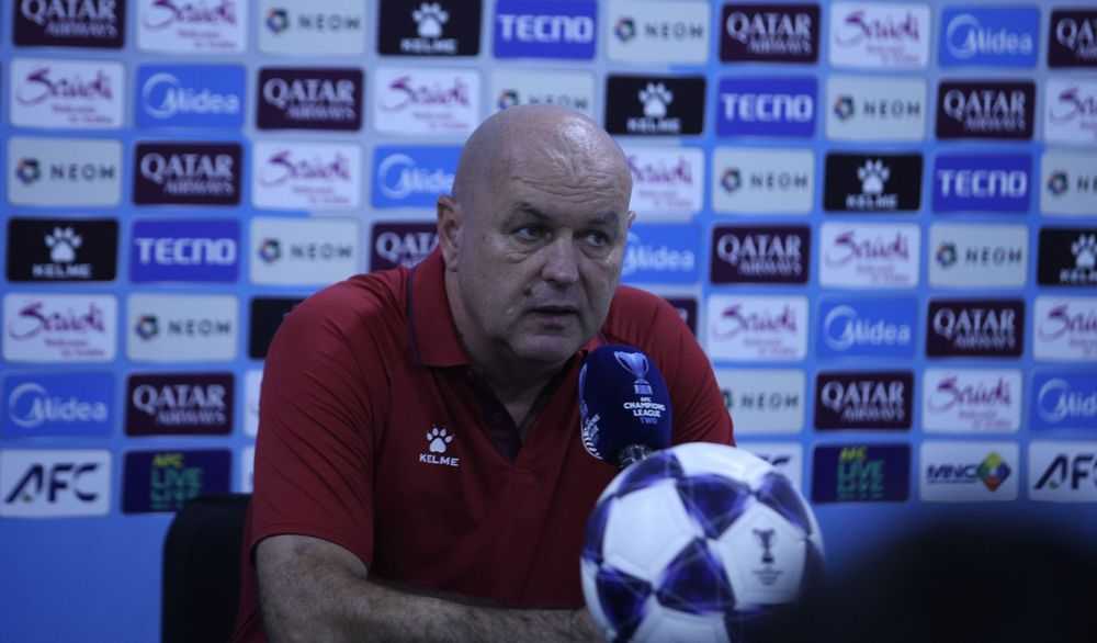 Bojan Hodak Puas PERSIB Amankan Tiket ke Babak Gugur Usai Kalahkan Bangkok United