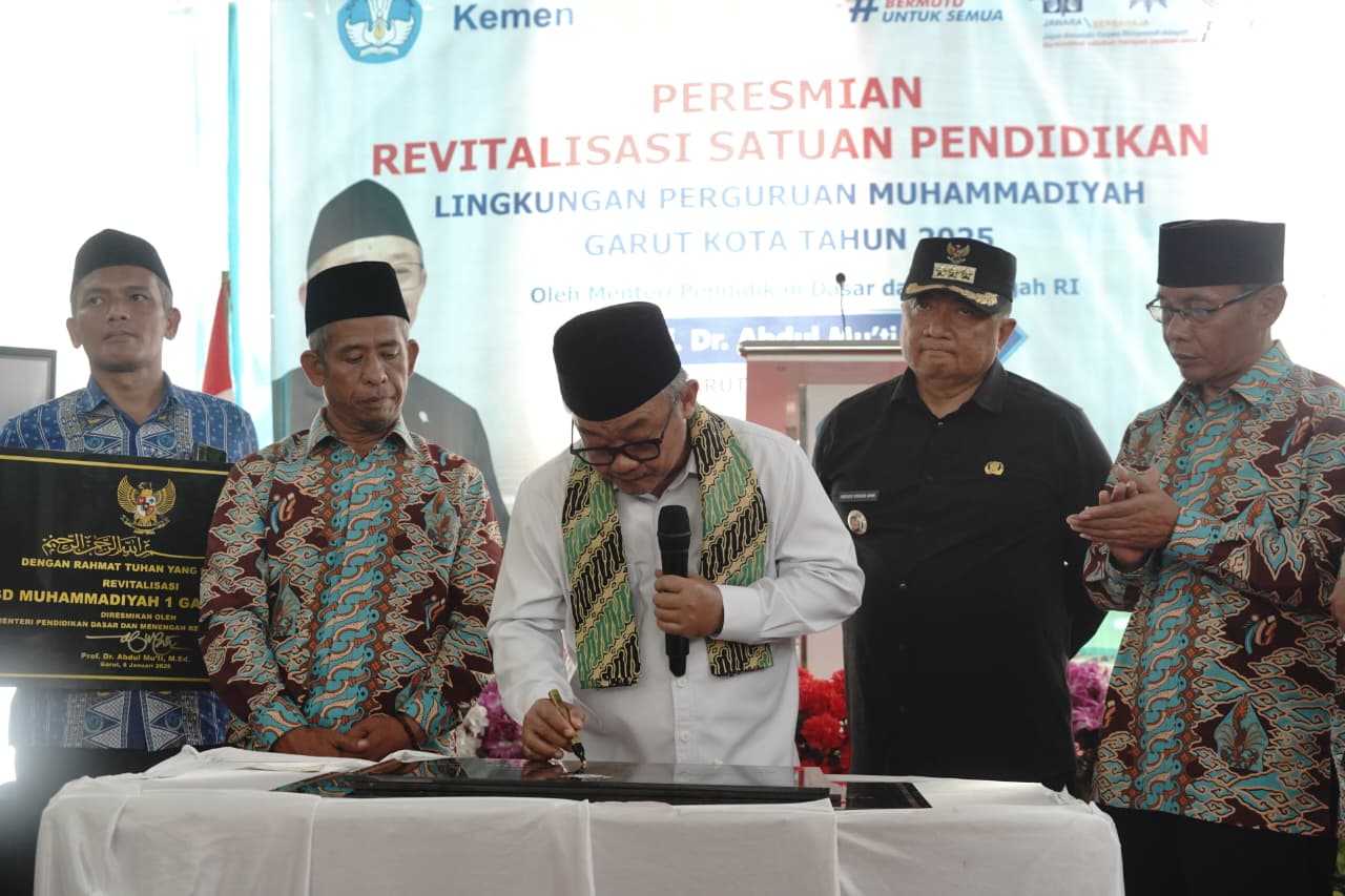 Mendikdasmen Resmikan Revitalisasi Sekolah Muhammadiyah di Garut, 156 Satuan Pendidikan Terima Anggaran Rp133 Miliar