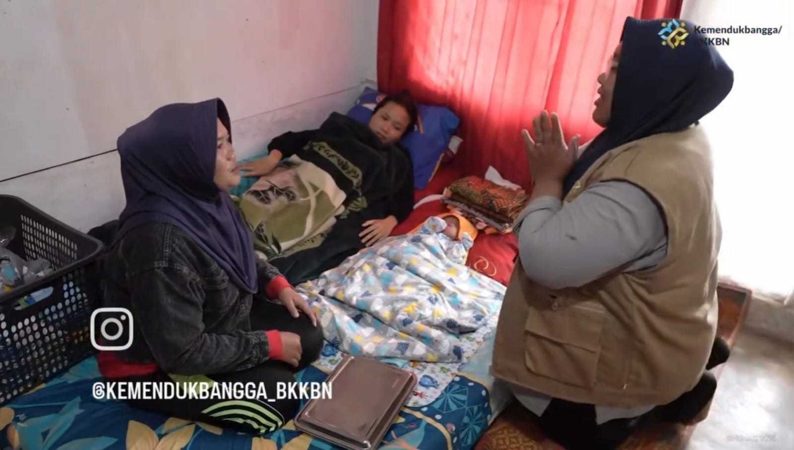 Kader KB Nurbaeti dan Perjuangan Sunyi Menjaga Gizi Generasi Desa Ciguha Cianjur Selatan