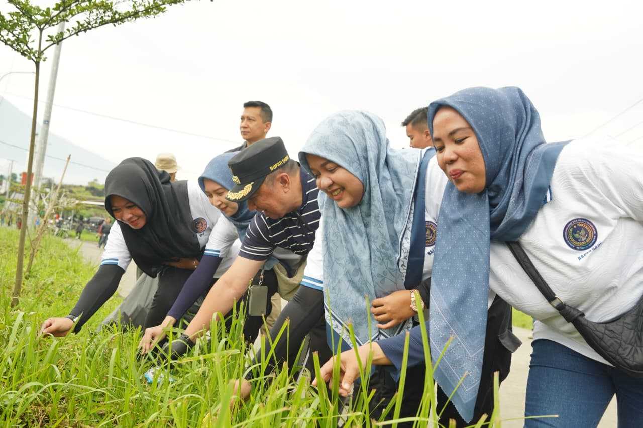Bupati Syakur Ajak ASN dan Warga Jaga Kebersihan Lewat Gerakan Ngariksa Hate