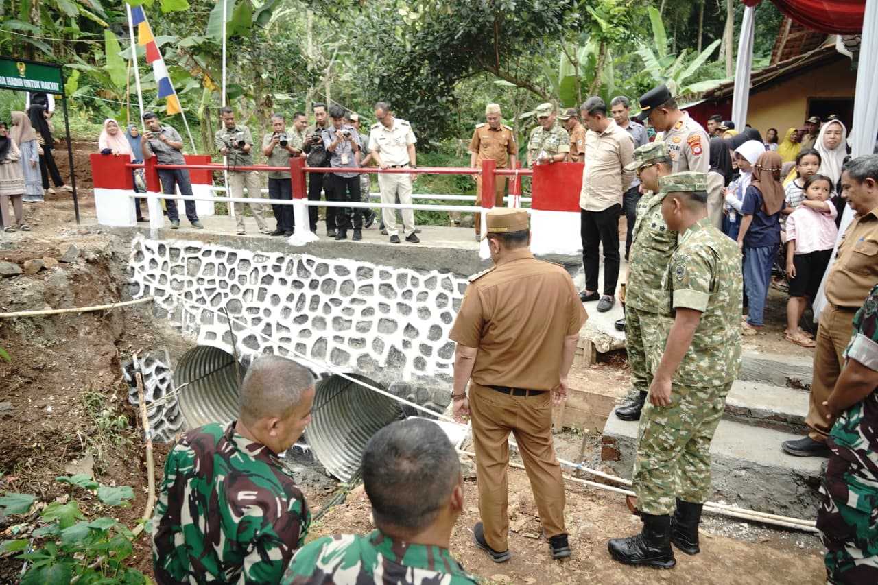 Launching Jembatan Garuda di Garut, Bupati: Permudah Mobilitas Warga dan Pelajar